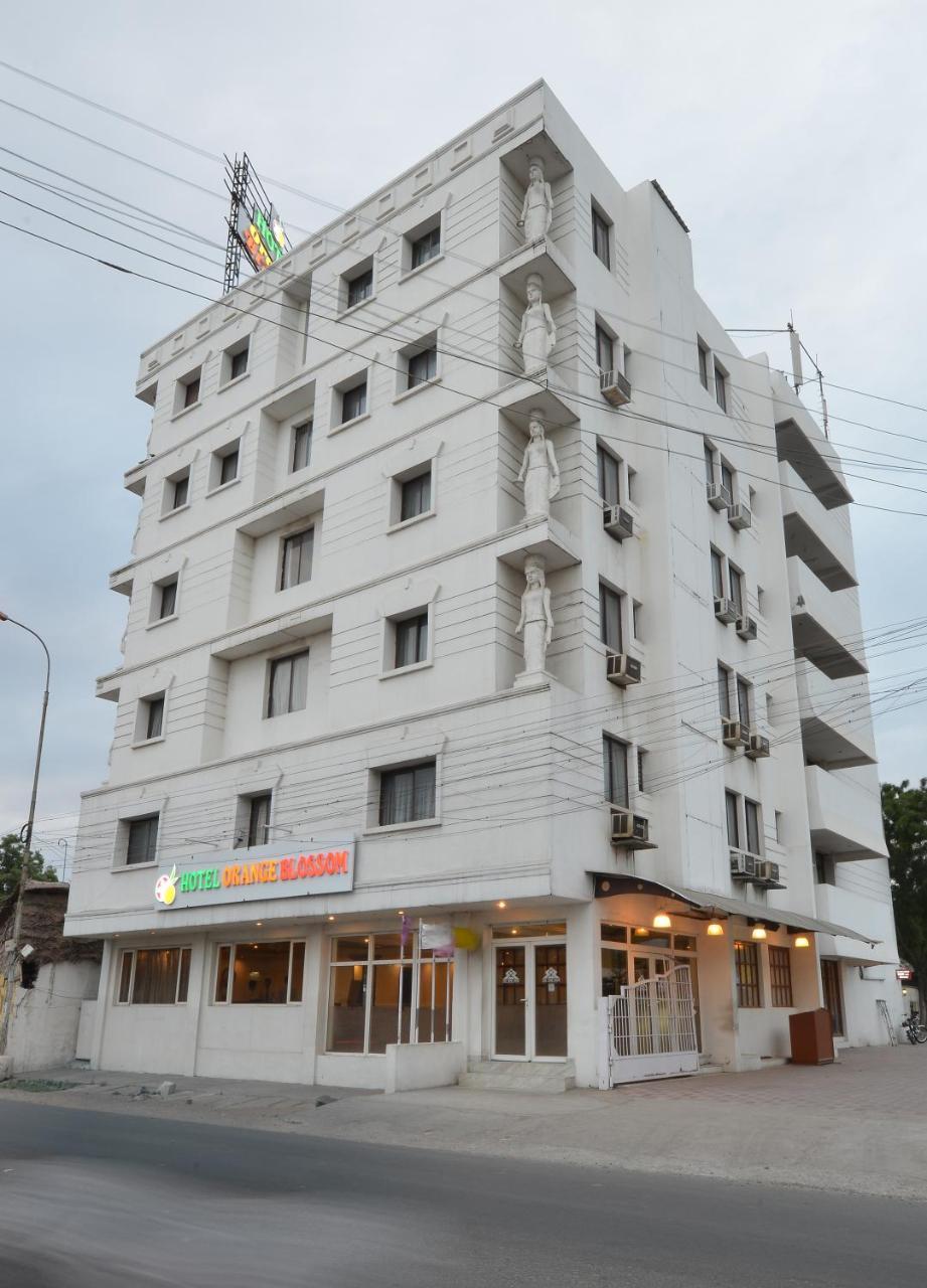 Hotel Orange Blossom Tiruchirappalli Exterior photo